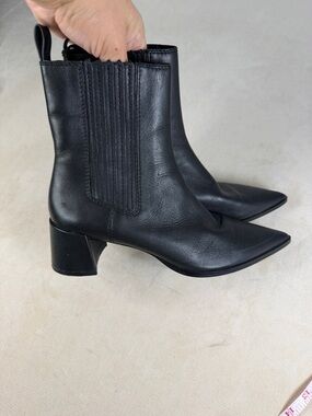 Zara Black Ankle Boots Pointed Toe Block Heel Chelsea Style Size 38